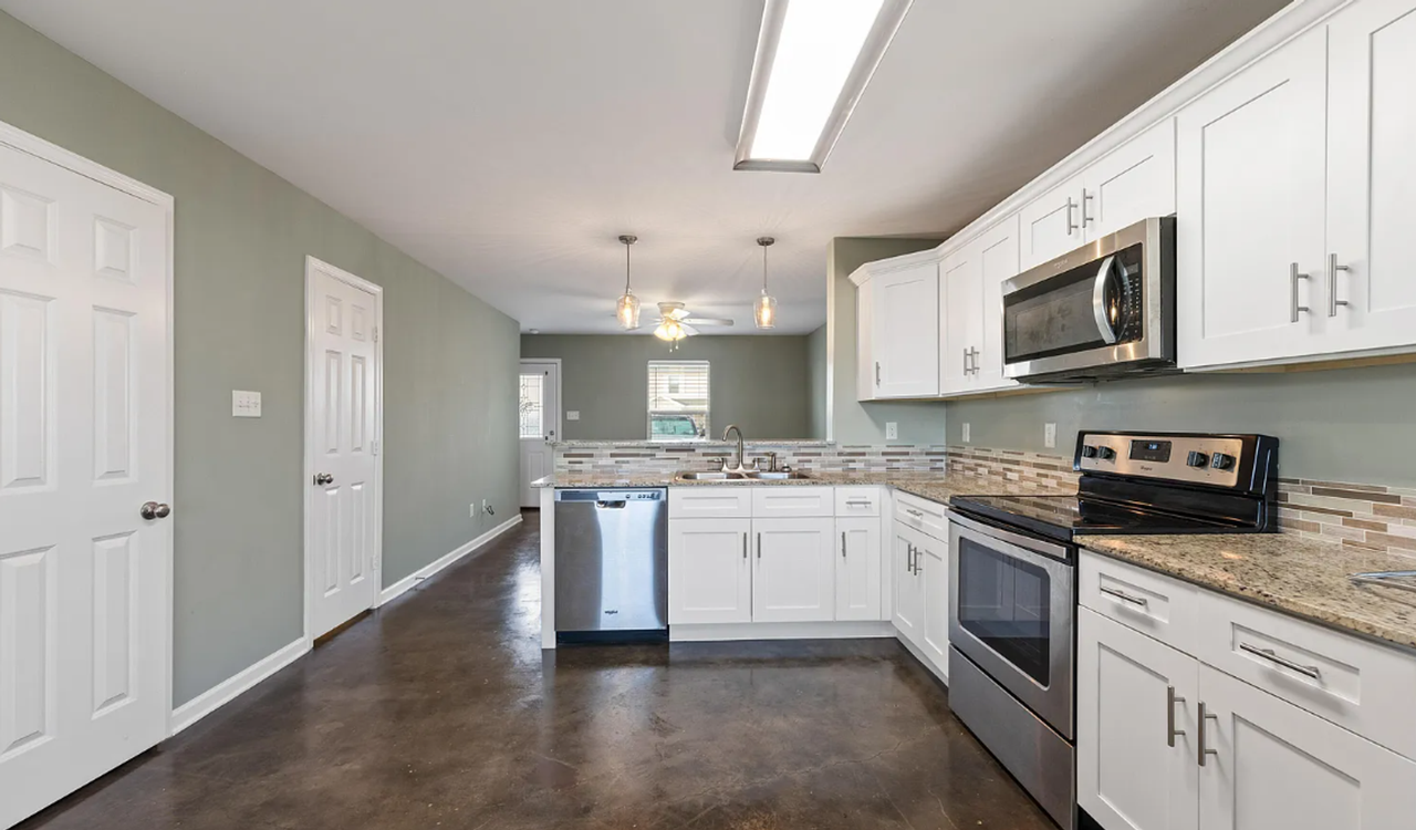 1619 Dehart Dr - Photo 3 of 20