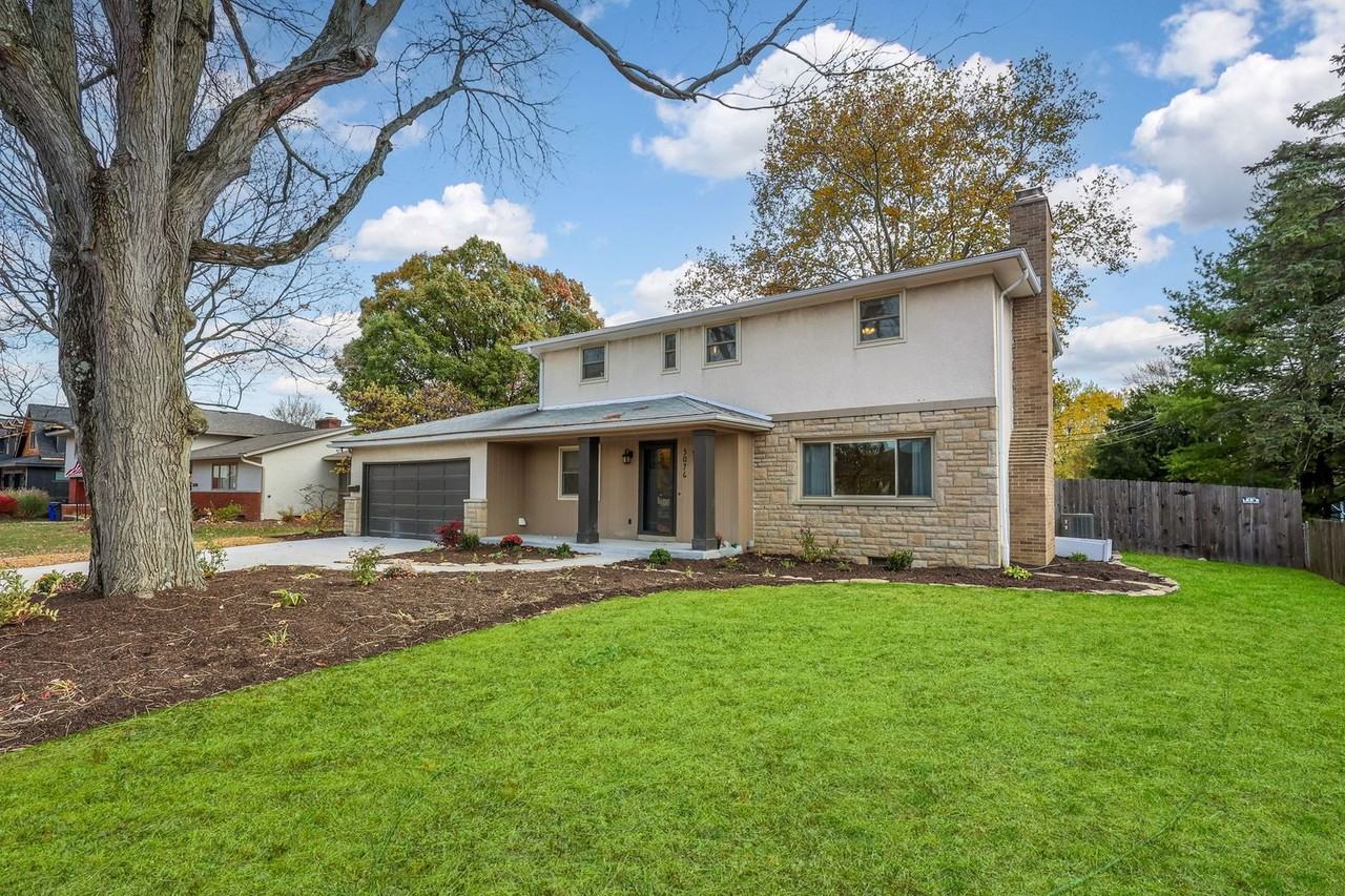 3076 Brandon Rd - Photo 2 of 50
