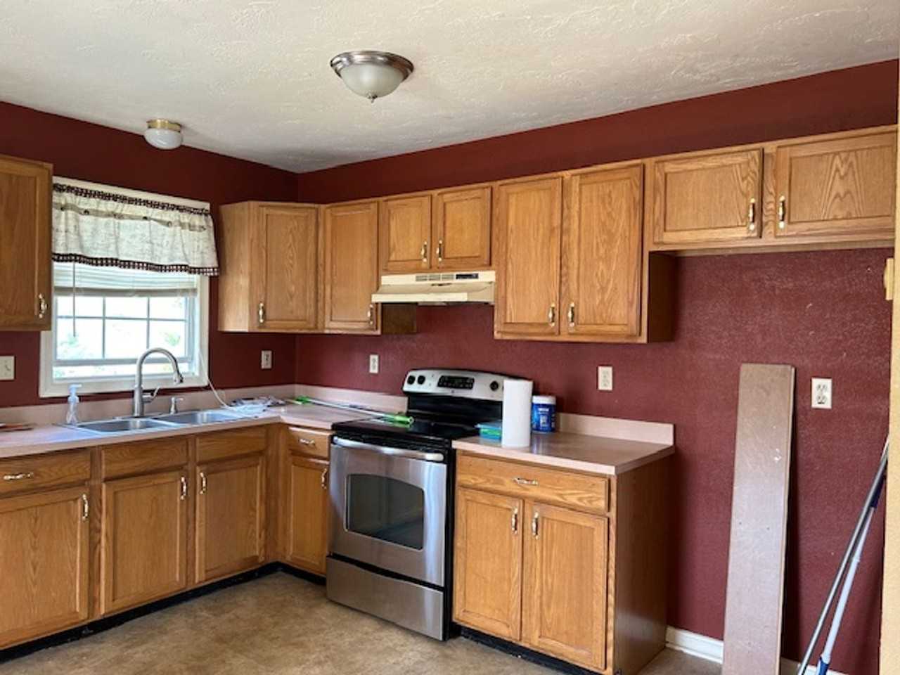 27 Spicer Dr - Photo 3 of 10