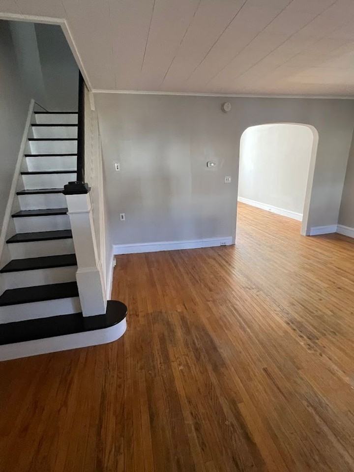 109 S 5th Ave - Photo 2 of 16