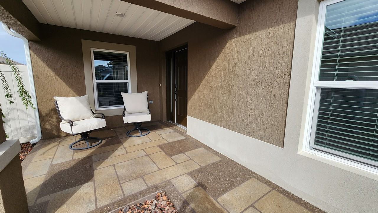 1951 Stenerson St - Photo 2 of 20