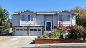 610 Summit Ridge Dr E - Photo 1 of 1