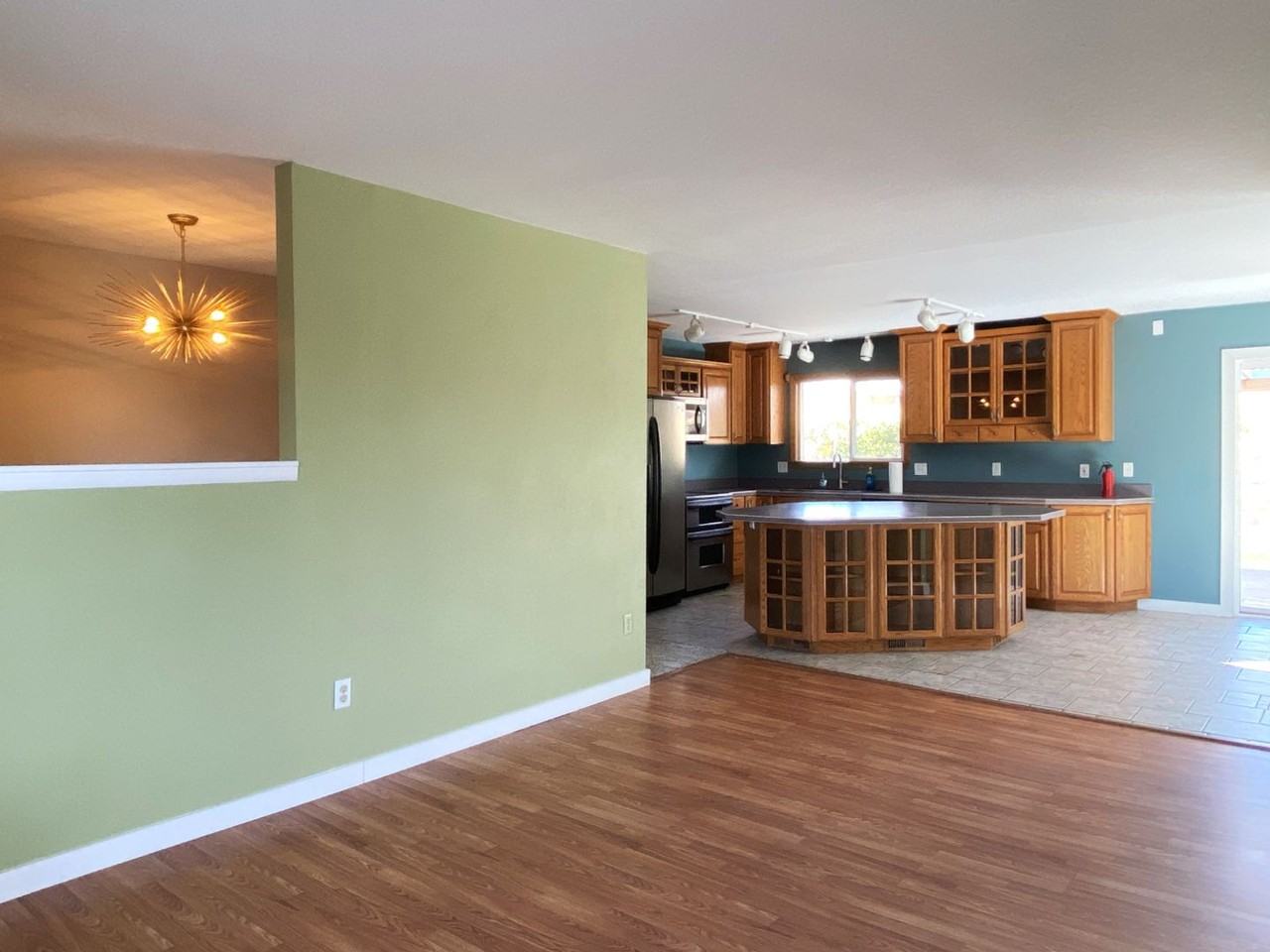 610 Summit Ridge Dr E - Photo 5 of 27