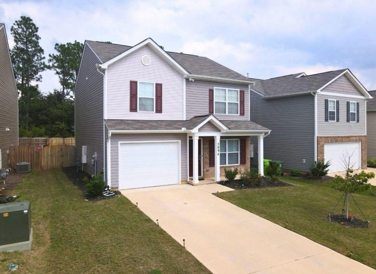 2094 Elmridge Rd - Photo 3 of 21