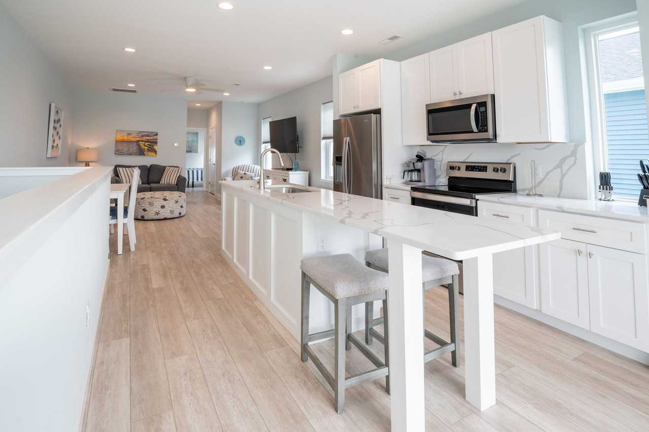 202 Once Upon a Tide @ 202 Ocean Blvd #1 - Photo 3 of 25