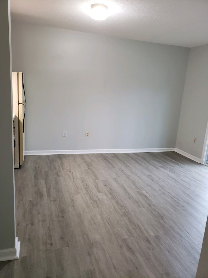 4 CIANCI AVE - Photo 3 of 13