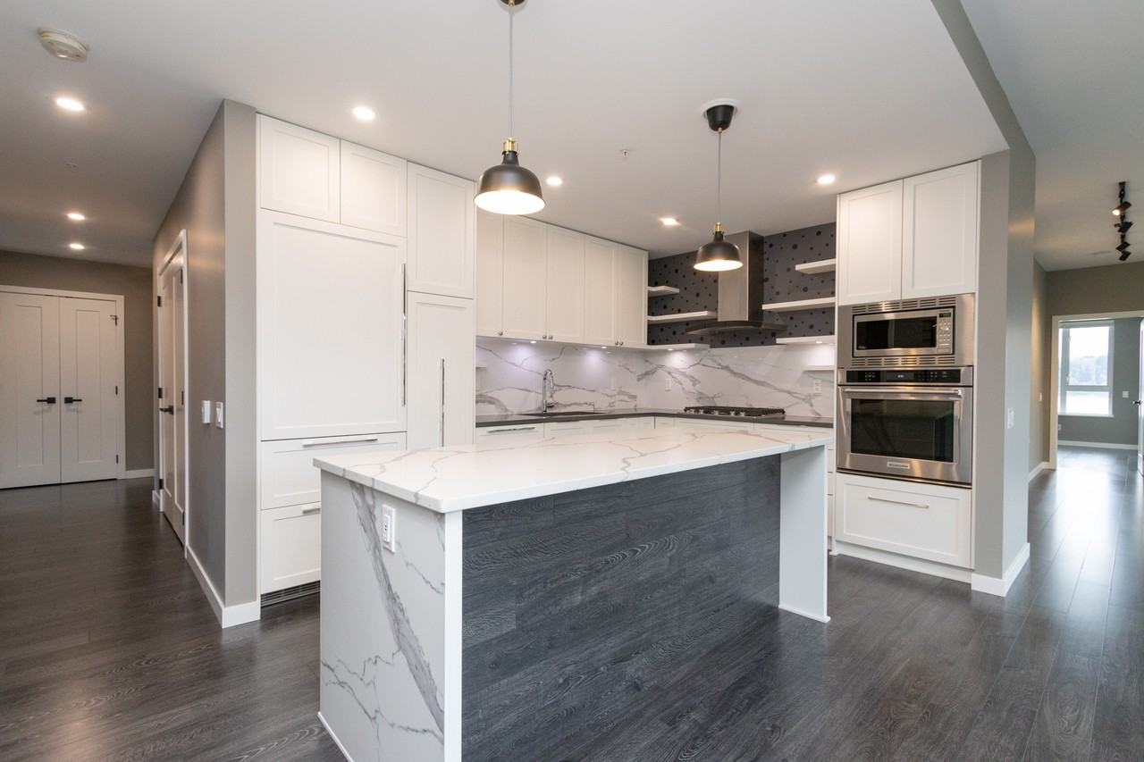 3911 Cates Landing Way #403 - Photo 3 of 26