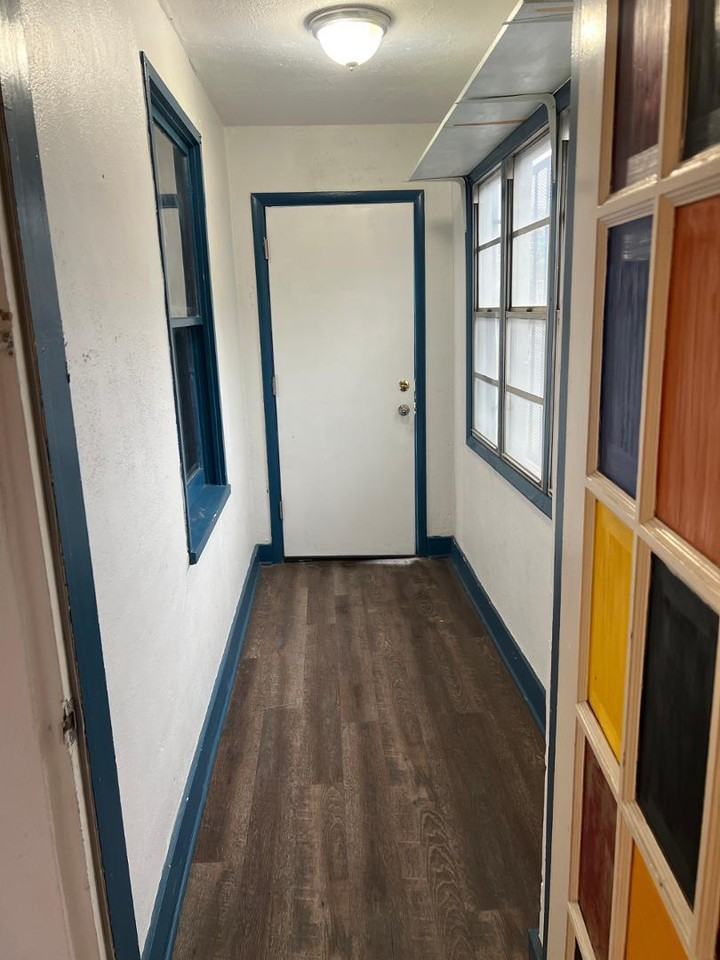 516 Roma Ave Nw - Photo 2 of 11