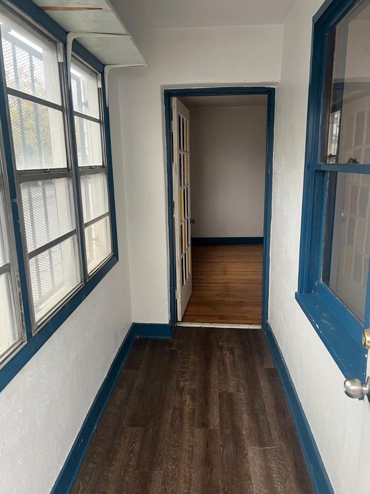 516 Roma Ave Nw - Photo 3 of 11