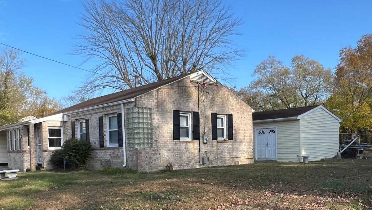 708 Stiles Cir - Photo 2 of 20