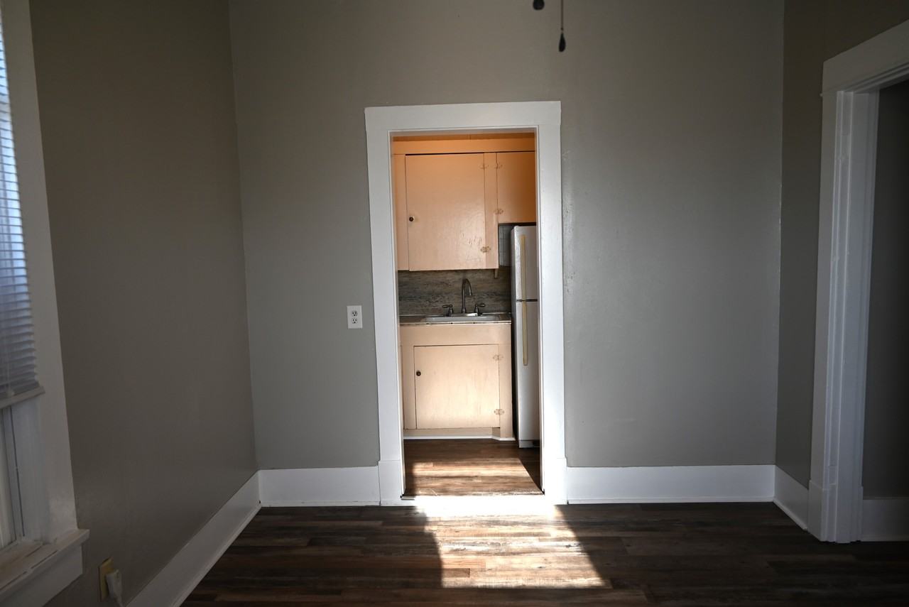 1100 Burnett St #3 - Photo 3 of 11