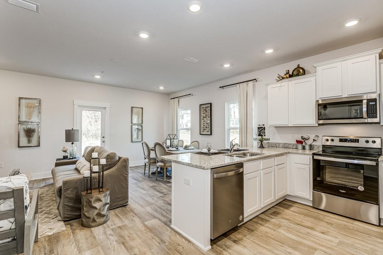 8896 Brigade Trl #8896 - Photo 5 of 18