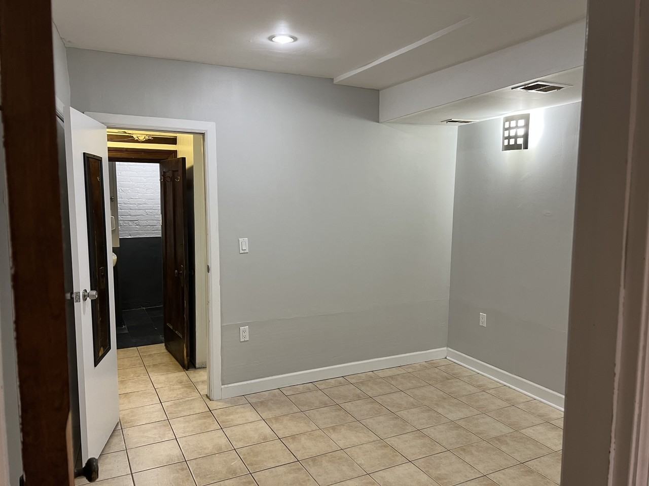3524 W Grace St #1 - Photo 7 of 9