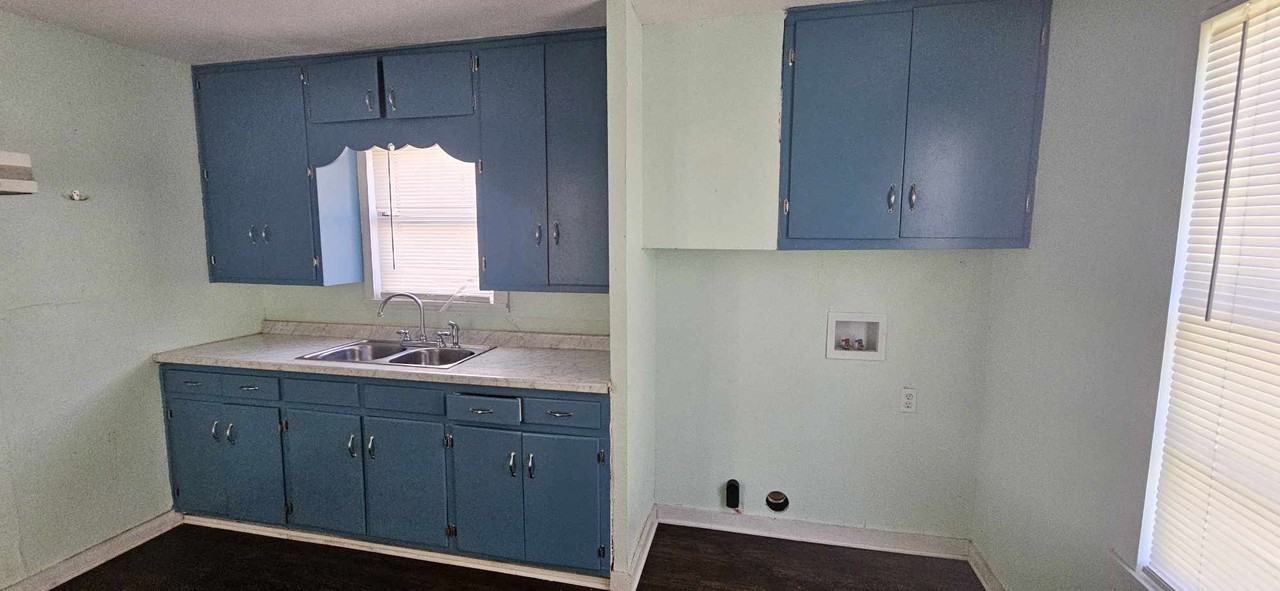 1210 Sewanee Drive #NA - Photo 4 of 5