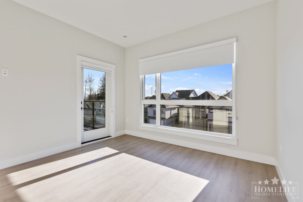 14858 60 Avenue (Residential). - Photo 3 of 14