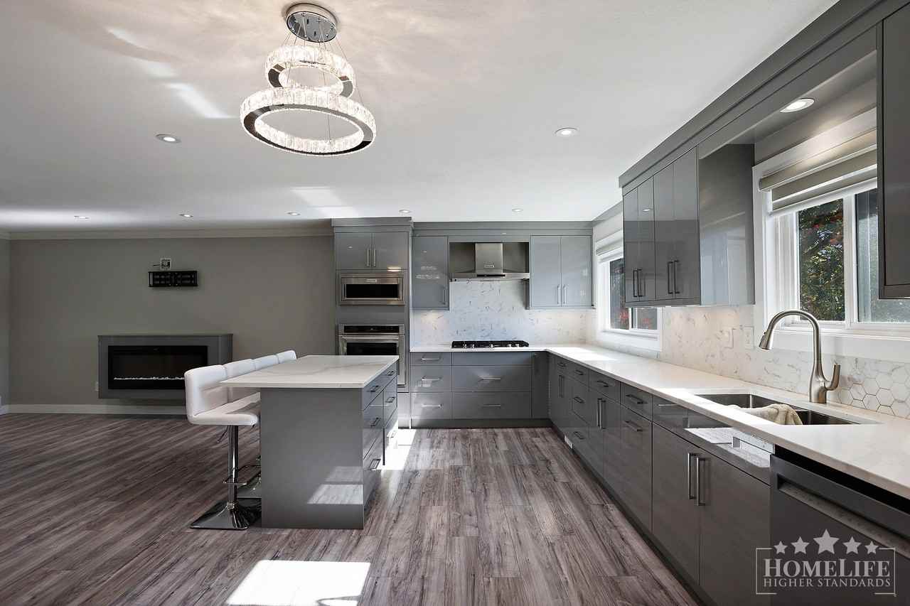 17298 64 Avenue - Photo 3 of 21