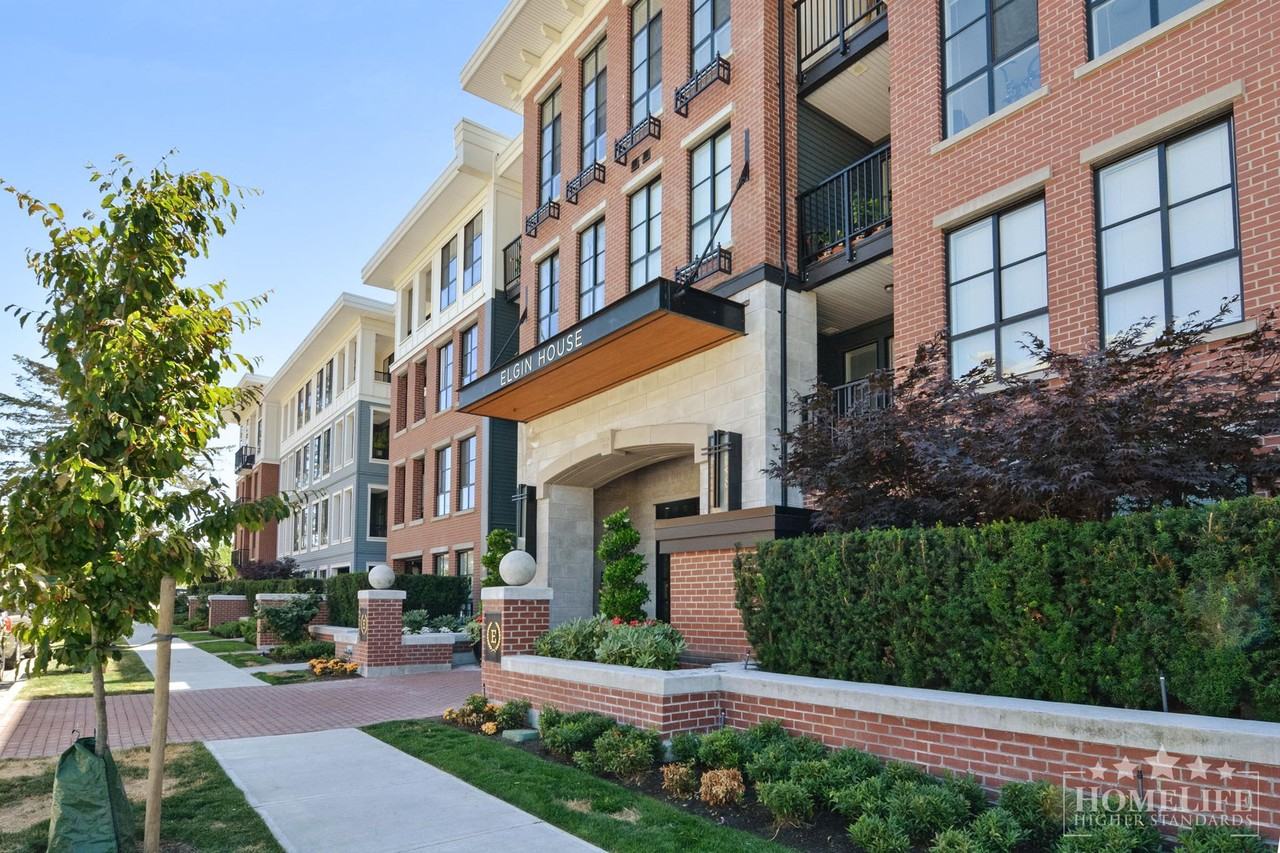 15168 33 Avenue - Photo 3 of 32