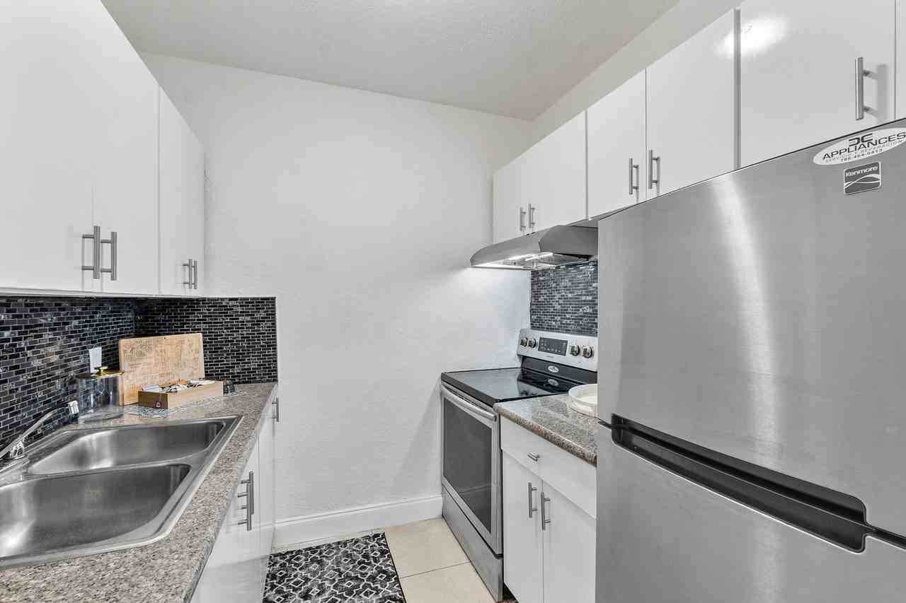 New Castle Lake - Photo 6 of 50