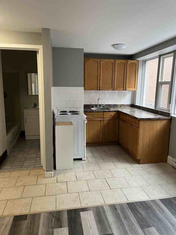 229 104-229 Edmund Street #104 - Photo 3 of 8