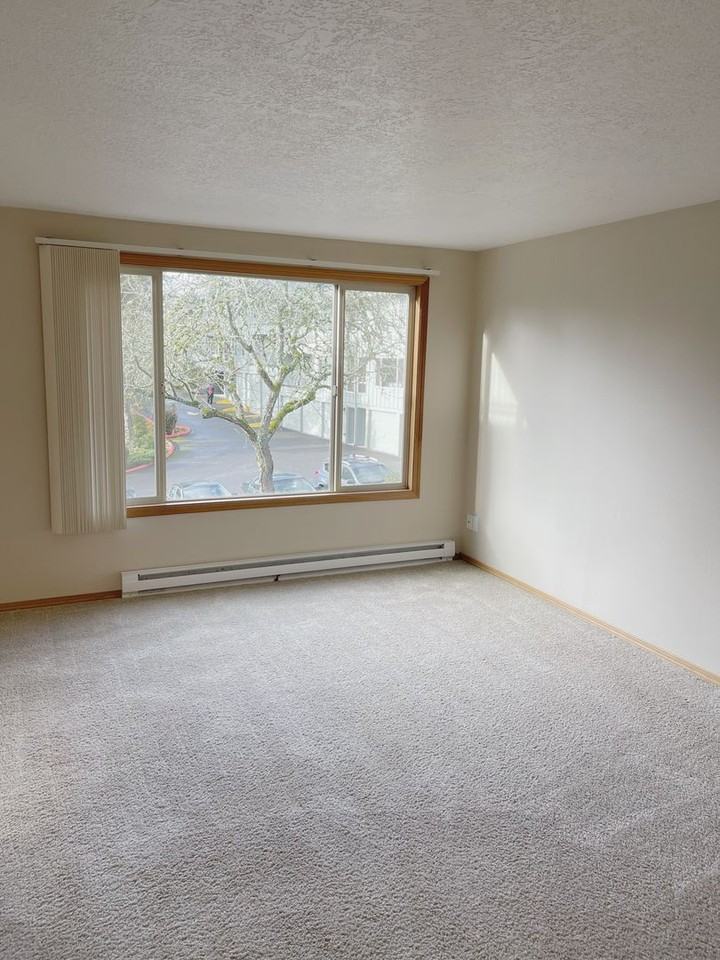 Roxclif Apartments - Photo 6 of 24
