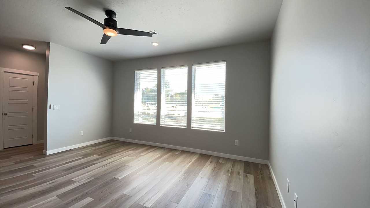 Roe Street Townhomes - Photo 7 of 41