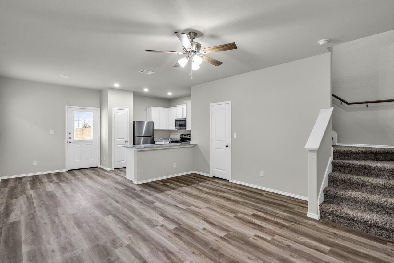 4443 Red Haven Dr - Photo 4 of 4