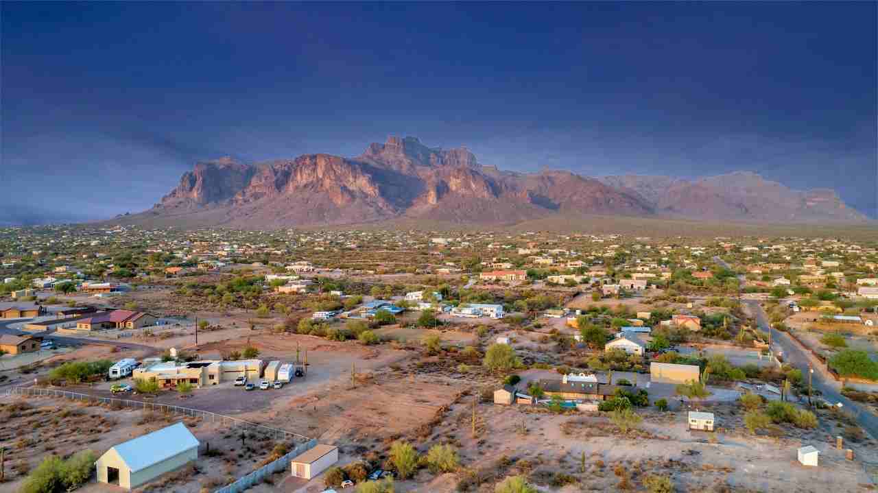 Villas on Superstition - Photo 3 of 8