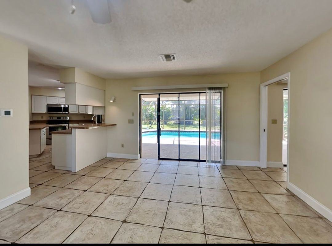 115 Brandywine Cir - Photo 3 of 12