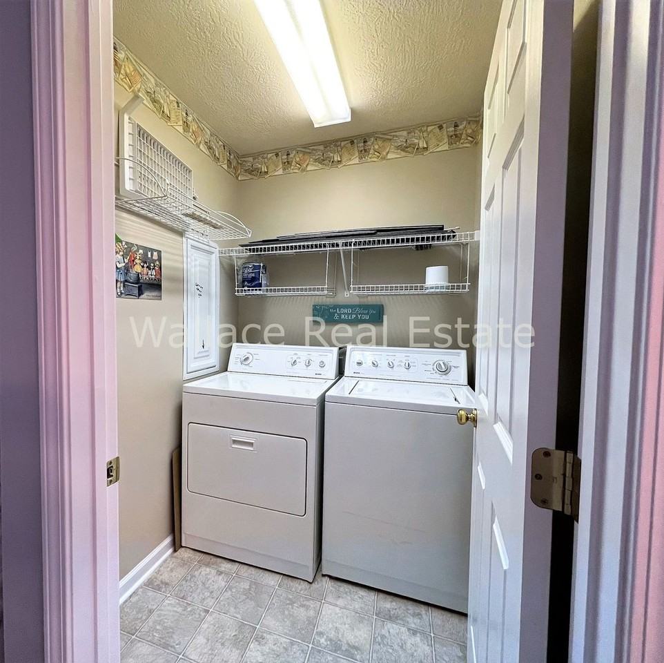 1637 Maple View Way - Photo 7 of 14