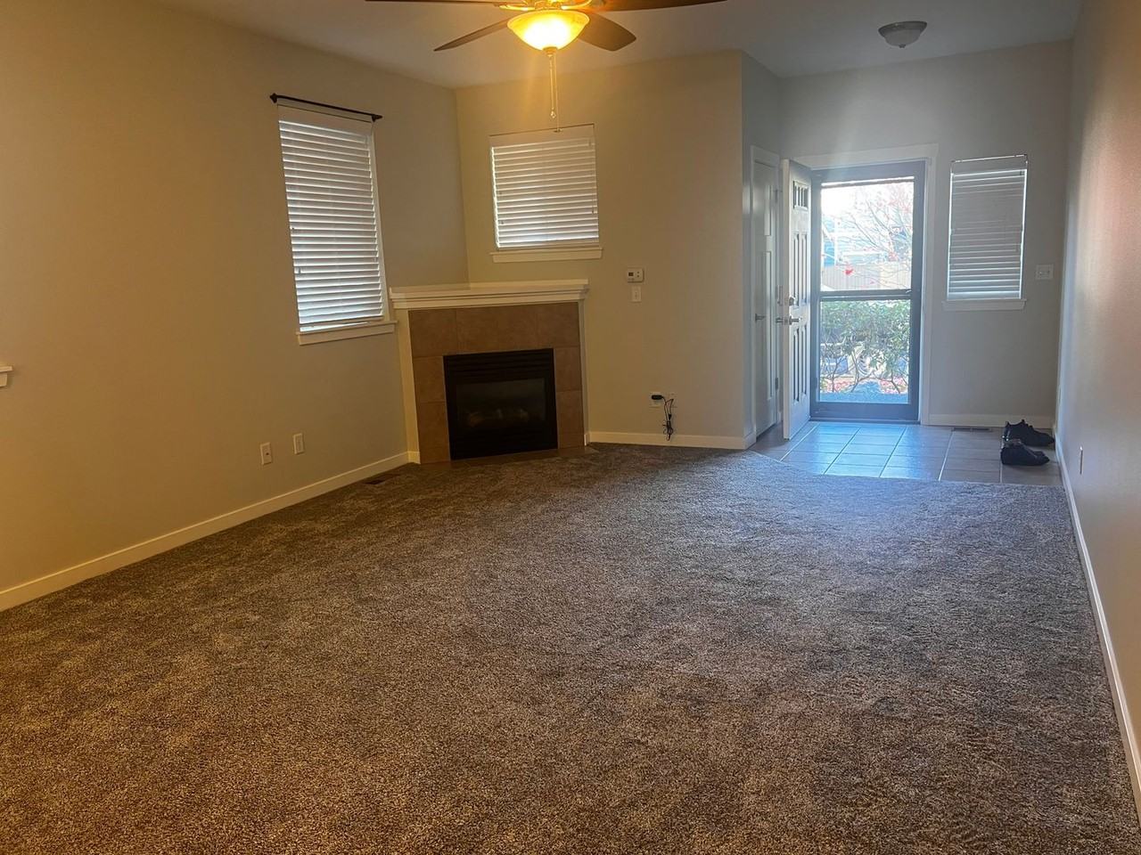 4704 Hadley St - Photo 5 of 22