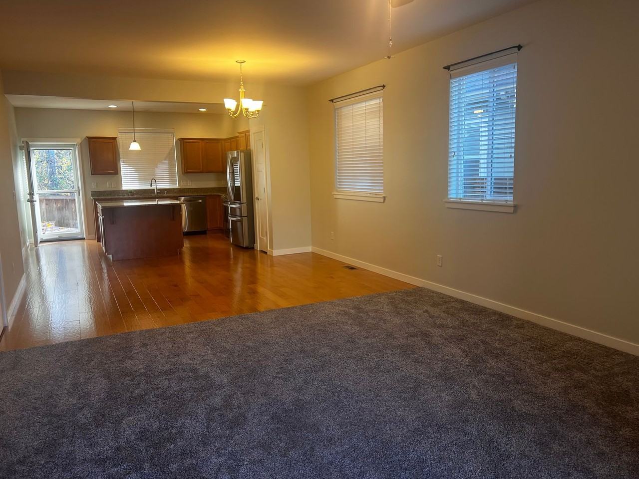 4704 Hadley St - Photo 4 of 22