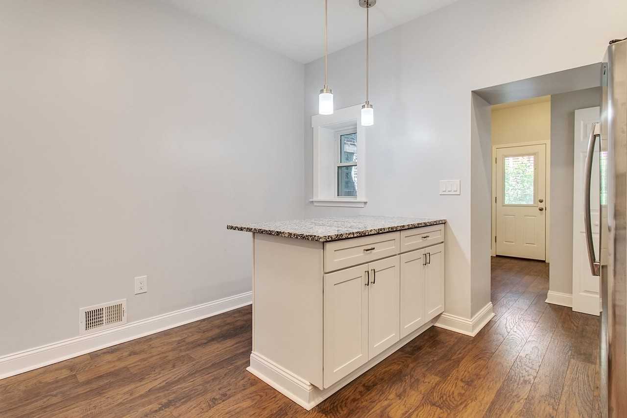 163 45th St - Photo 5 of 29