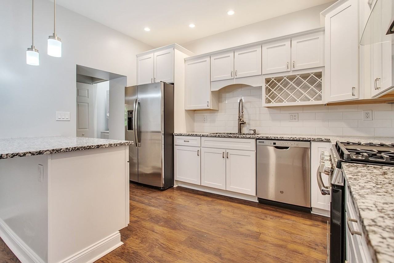 163 45th St - Photo 6 of 29