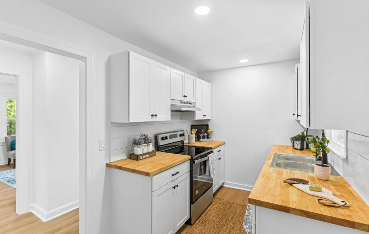 114 Lombardy Ct - Photo 2 of 5