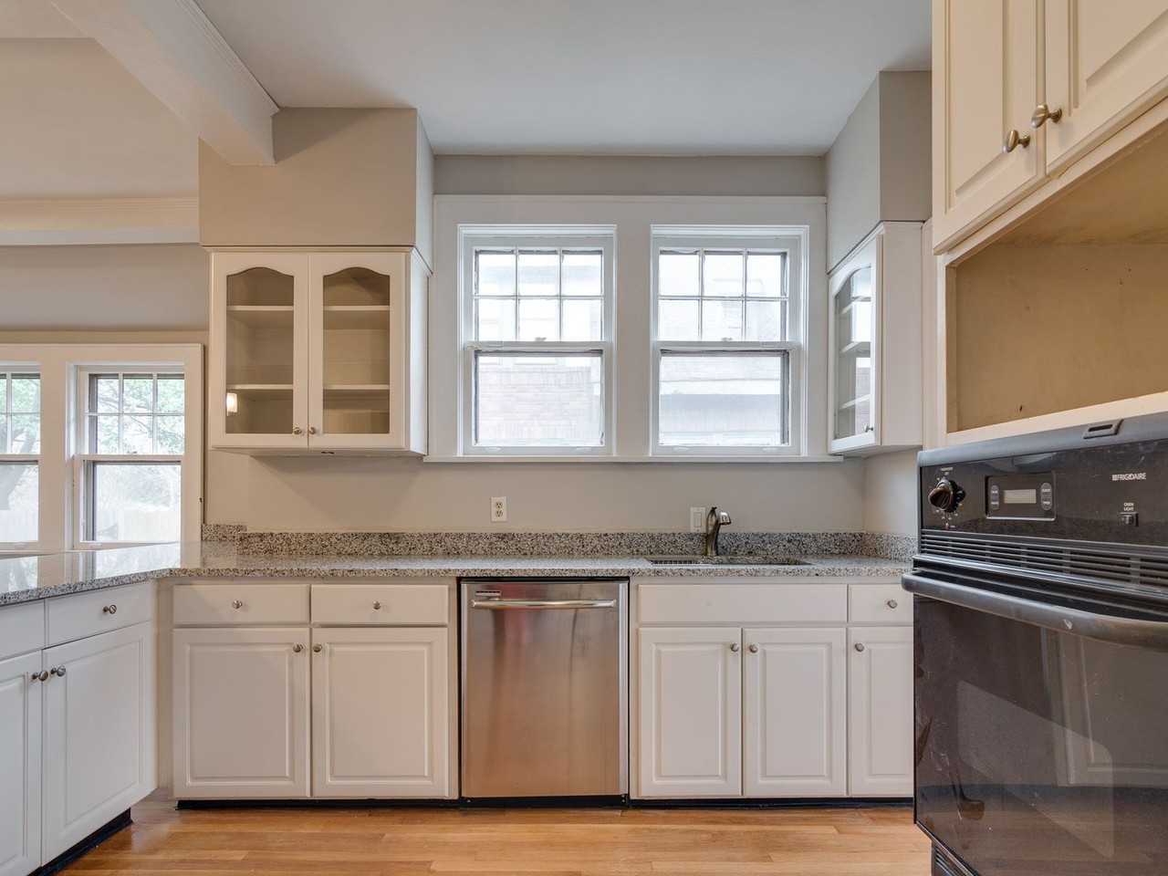 861 N Barksdale St - Photo 7 of 15