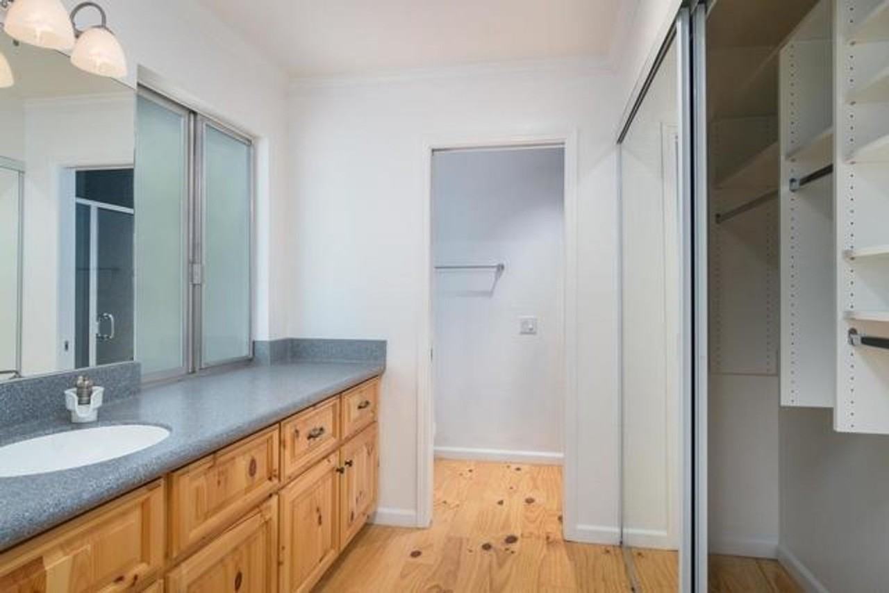 26232 Parkwood Dr E - Photo 5 of 6