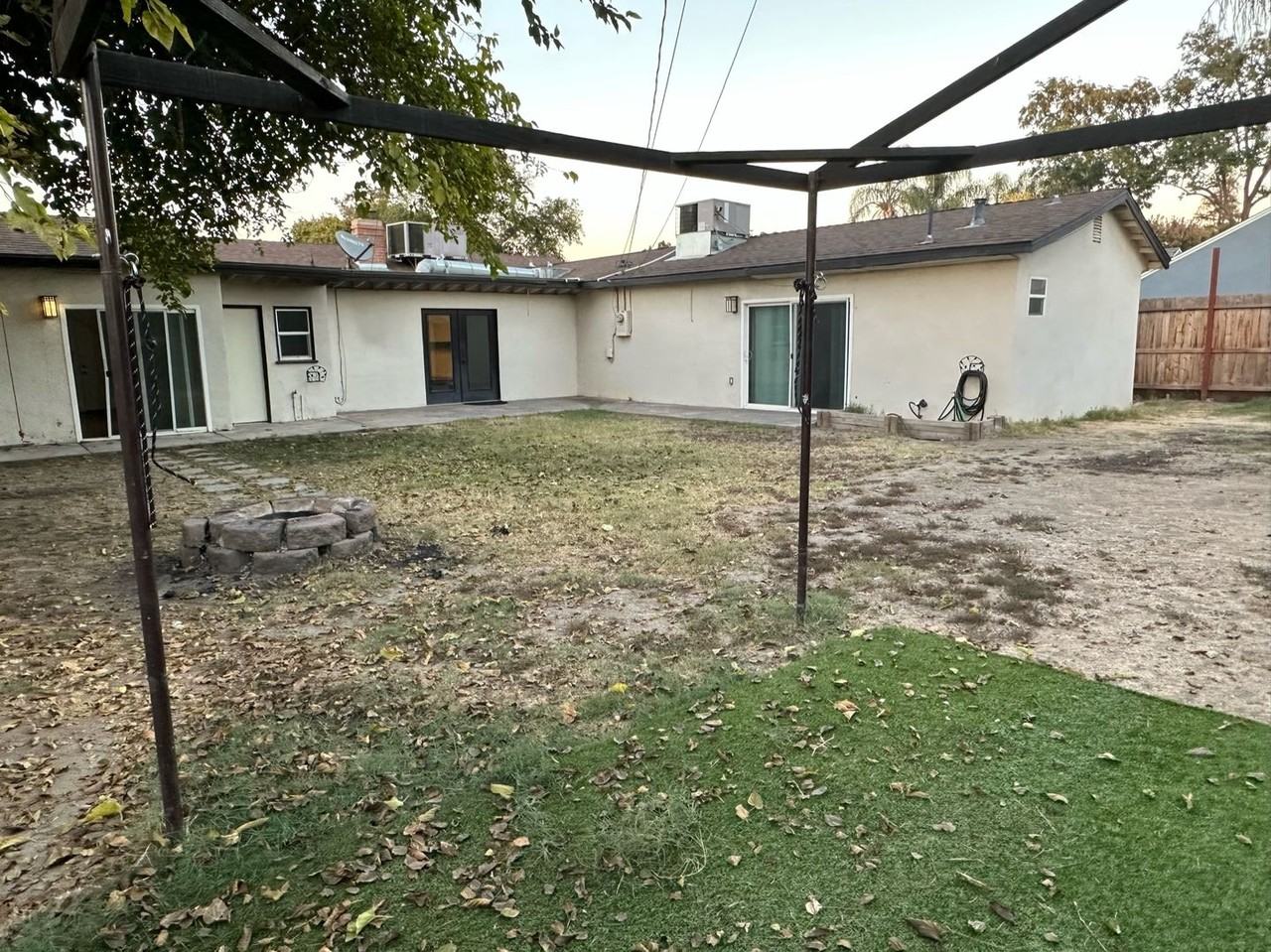 1705 W Noble Ave - Photo 5 of 34