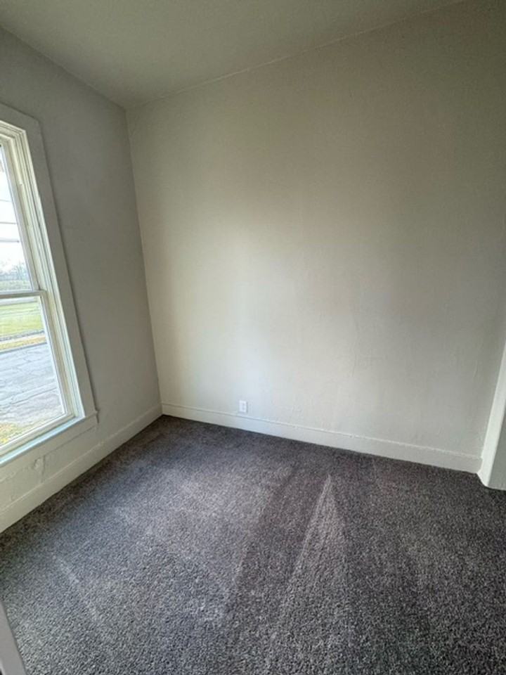 1328 Dubois St - Photo 3 of 8