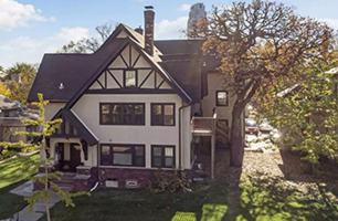 featured image of 712 4th St Se