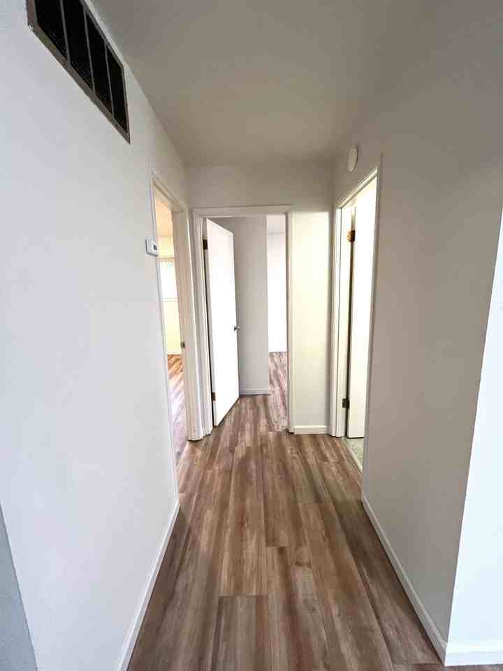 907 Wilson Ave - Photo 7 of 13