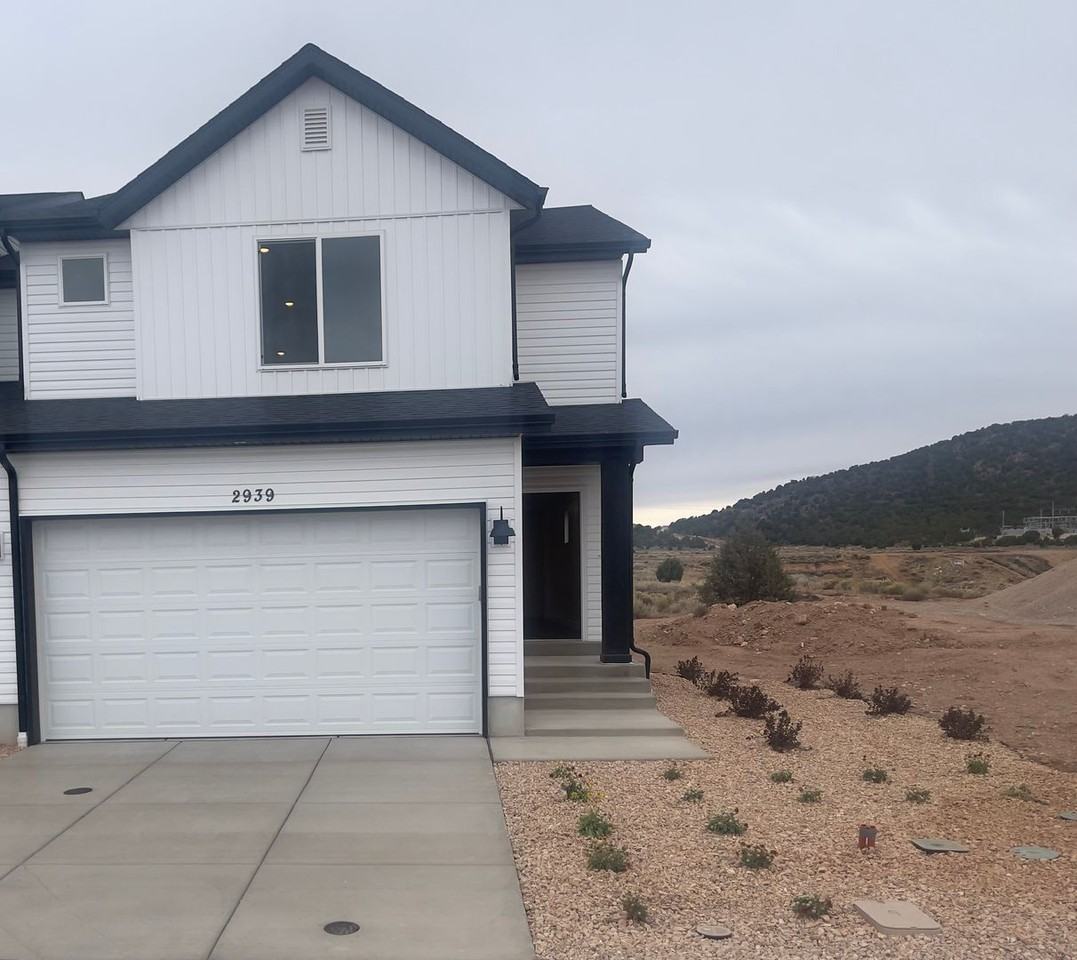 2939 W Lagrand St #1197