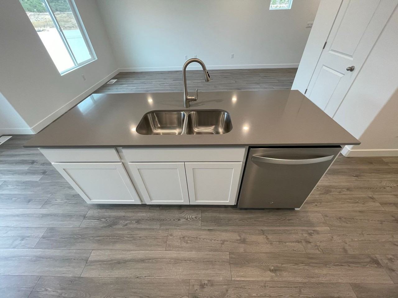 2939 W Lagrand St #1197 - Photo 6 of 42