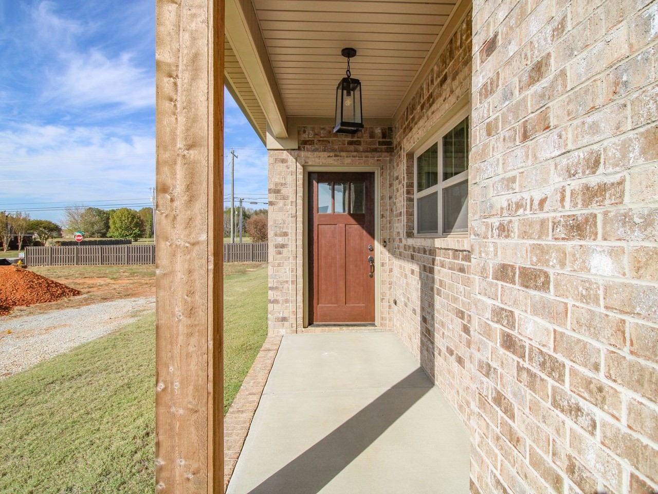 18084 Longleaf Dr - Photo 3 of 34