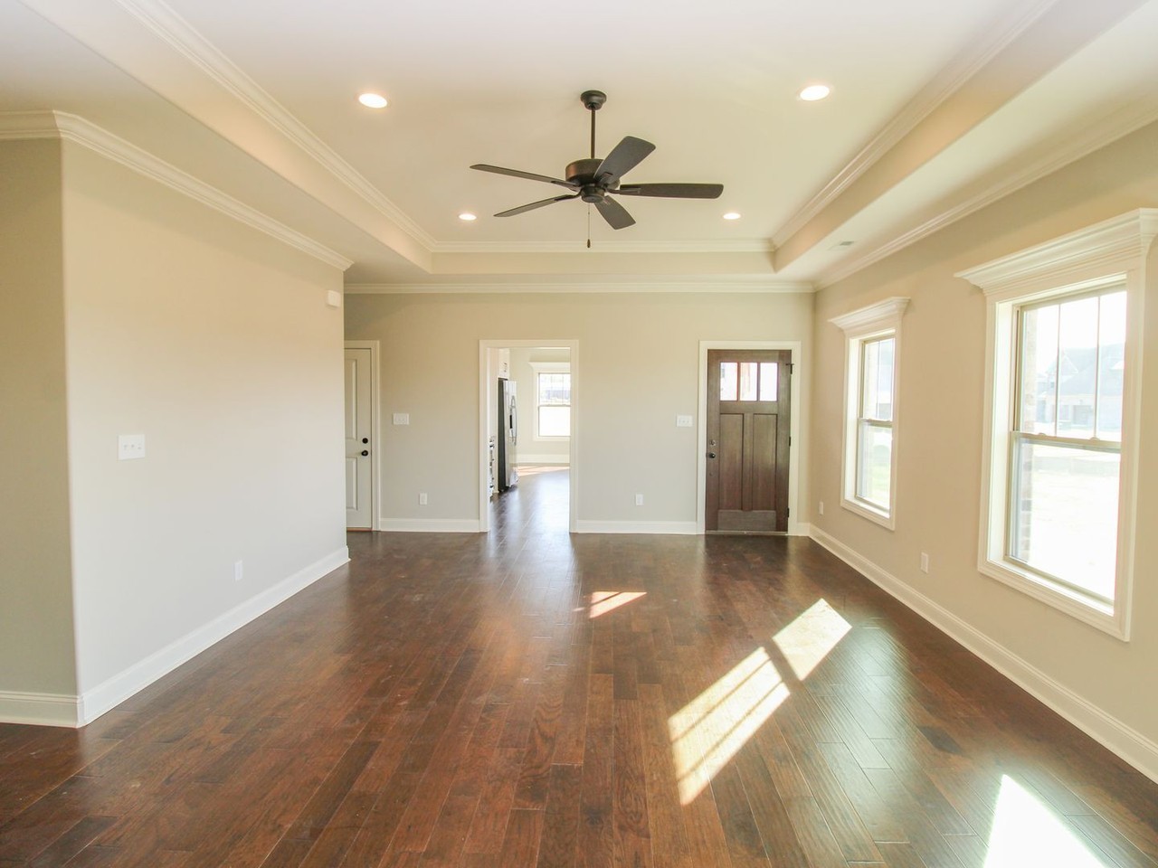 18084 Longleaf Dr - Photo 6 of 34