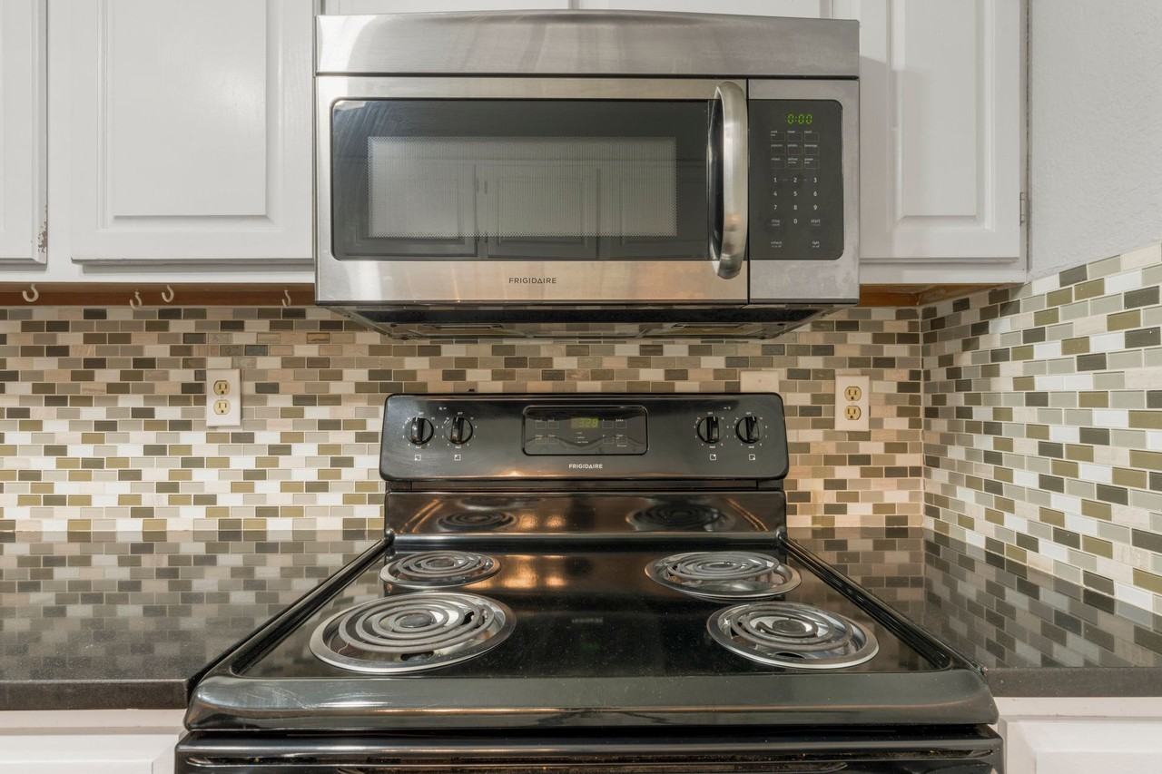 Shadow Mountain Duplexes - Photo 7 of 24