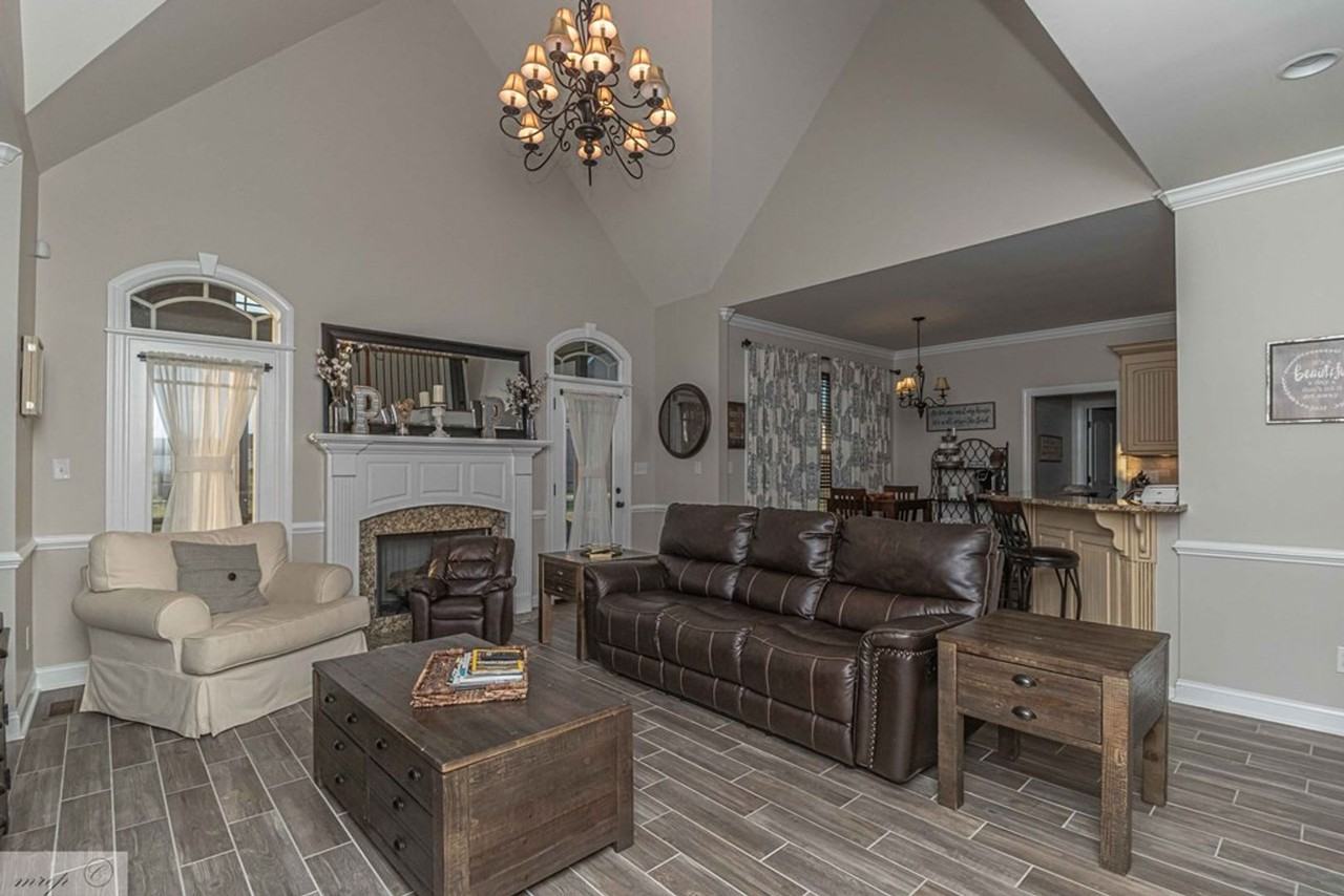 121 Michelle Dawn Dr - Photo 7 of 33