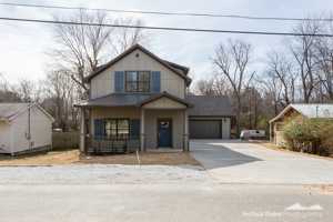 featured image of 1249 South Ellis Avenue