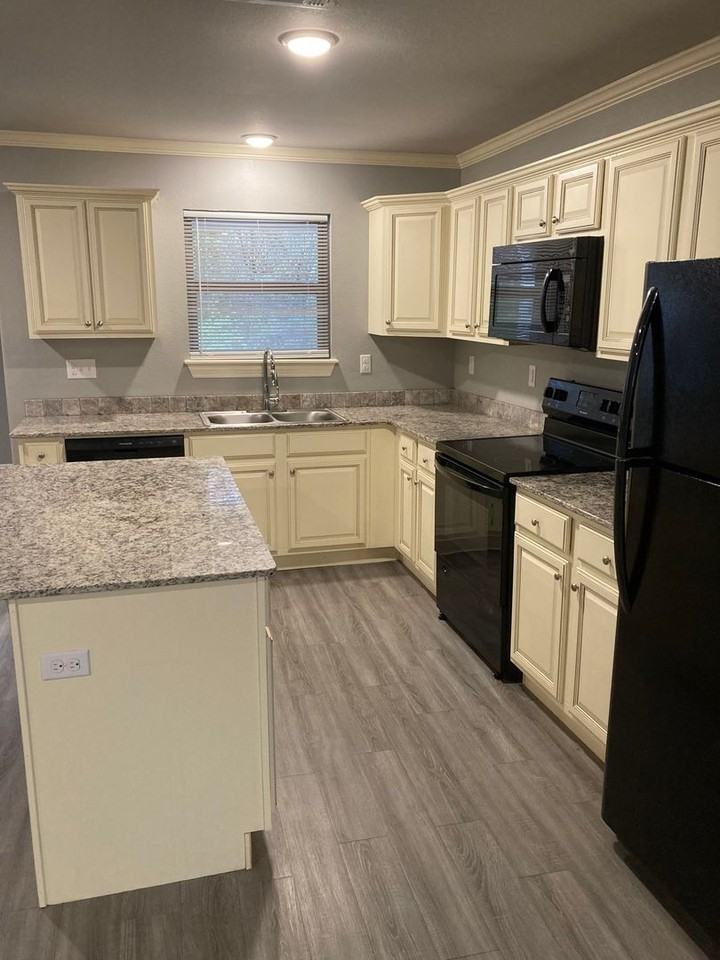 4115 W Sardinia Way - Photo 4 of 8