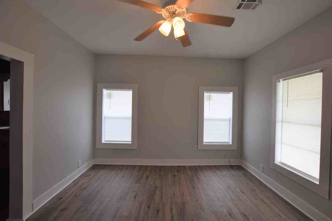 408 S Knapp St #A - Photo 2 of 7