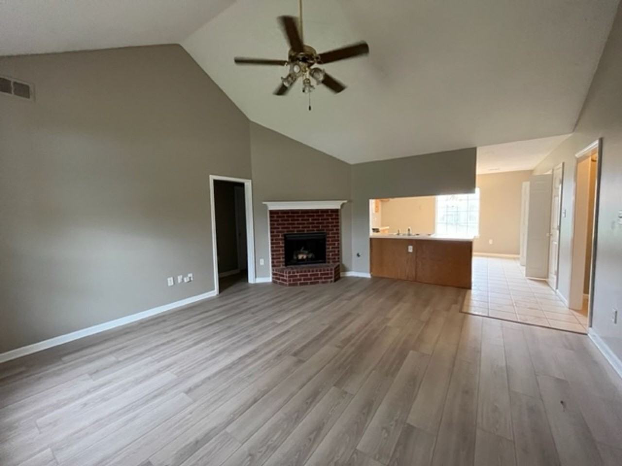 2557 Bristol Cove - Photo 3 of 10